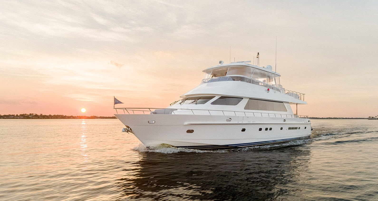 Enjoy A Luxury Yacht Vacation Without Leaving The Country