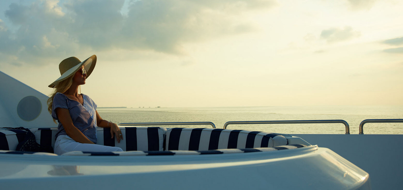 Find Out How A Luxury Yacht Can Give You The Pleasure You Seek