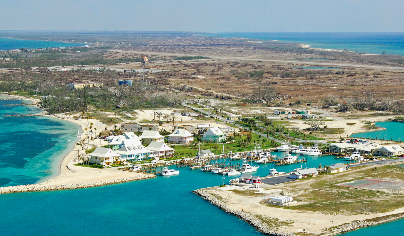 Happy Hour: The Bahamas Yacht Charter Vacation You’ll Never Forget